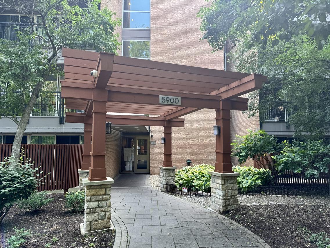 5900 Oakwood Dr. #4G, Lisle, IL 60532