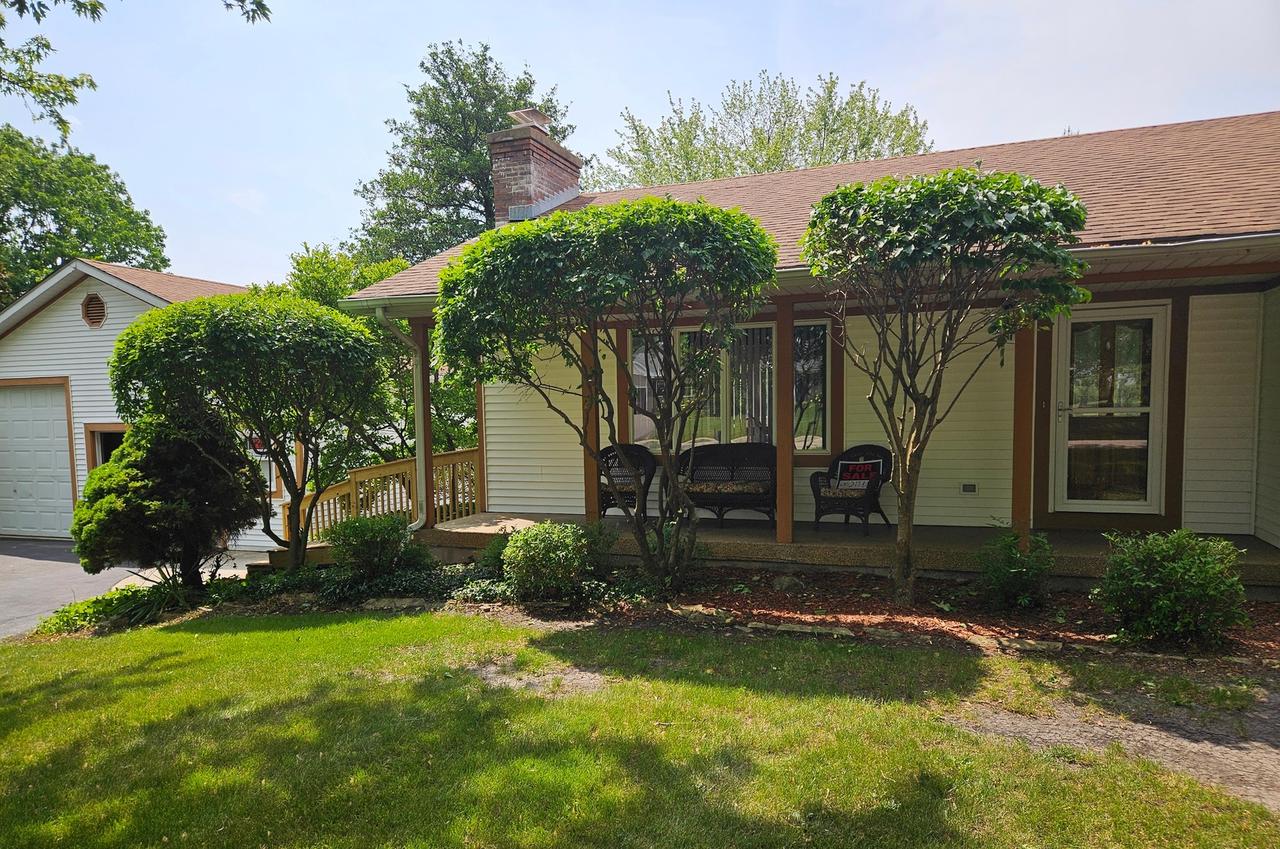 41W455 Brierwood Dr., St. Charles, IL 60175