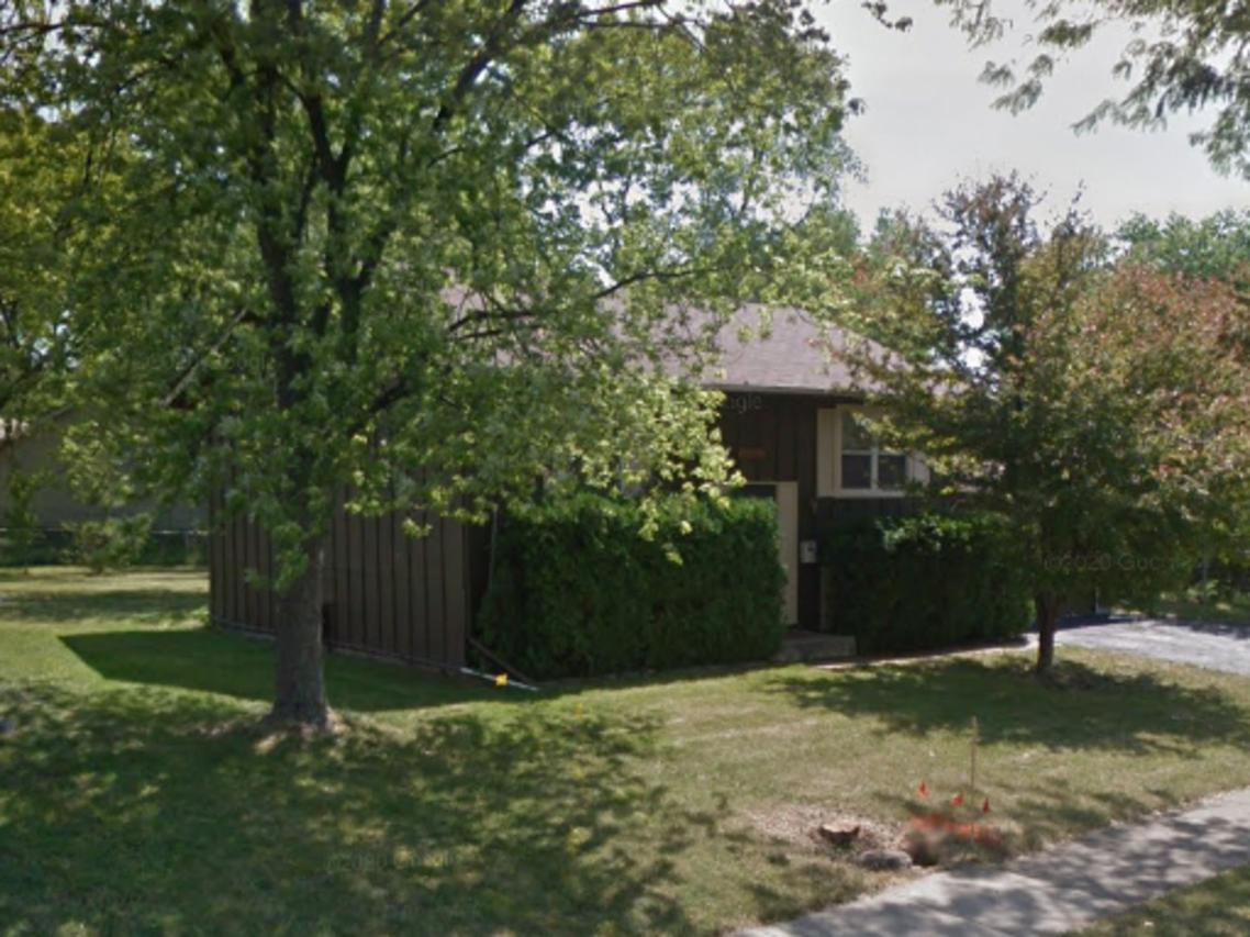 829 Springfield Dr., Roselle, IL 60172