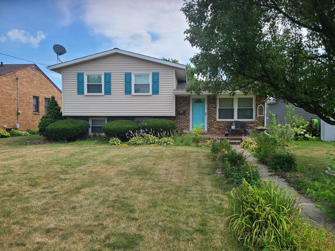 1331 W Washington St., Ottawa, IL 61350