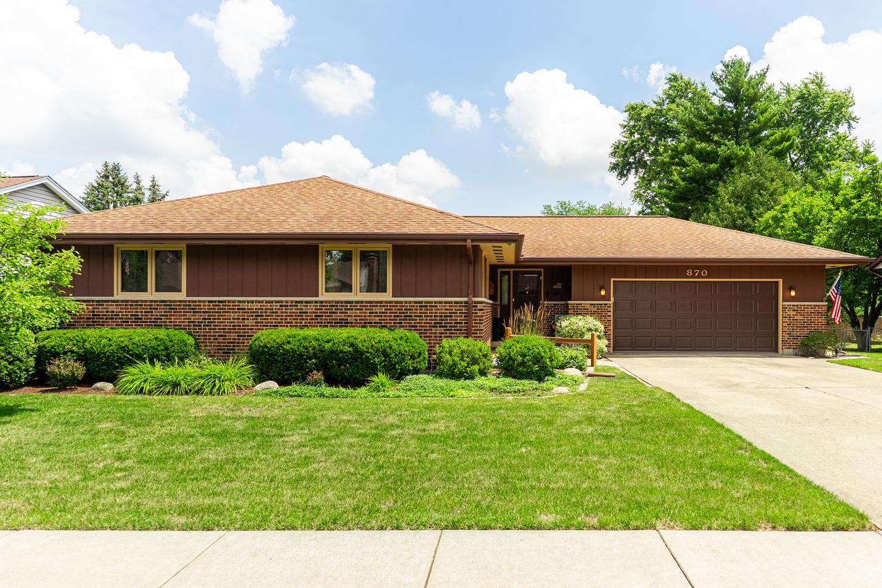 870 Krpan Dr., Sycamore, IL 60178
