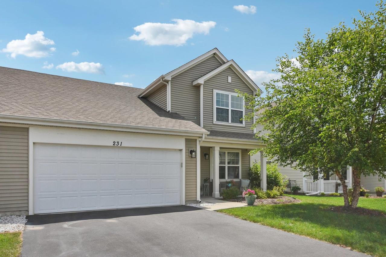 231 Norfolk Ln., Pingree Grove, IL 60140
