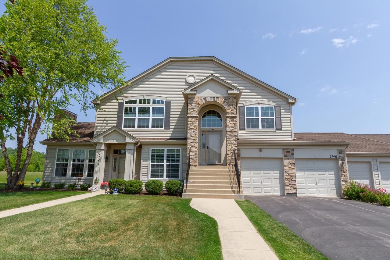 2746 Acorn Ct., West Dundee, IL 60118