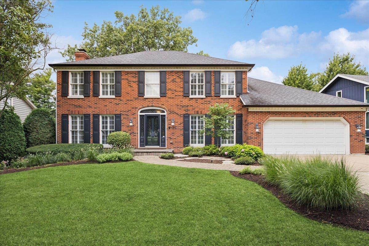 221 Meadowbrook Ln., Hinsdale, IL 60521