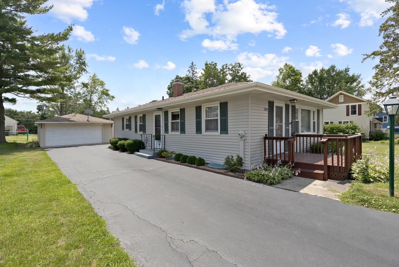 389 Washington Ave., Hampshire, IL 60140