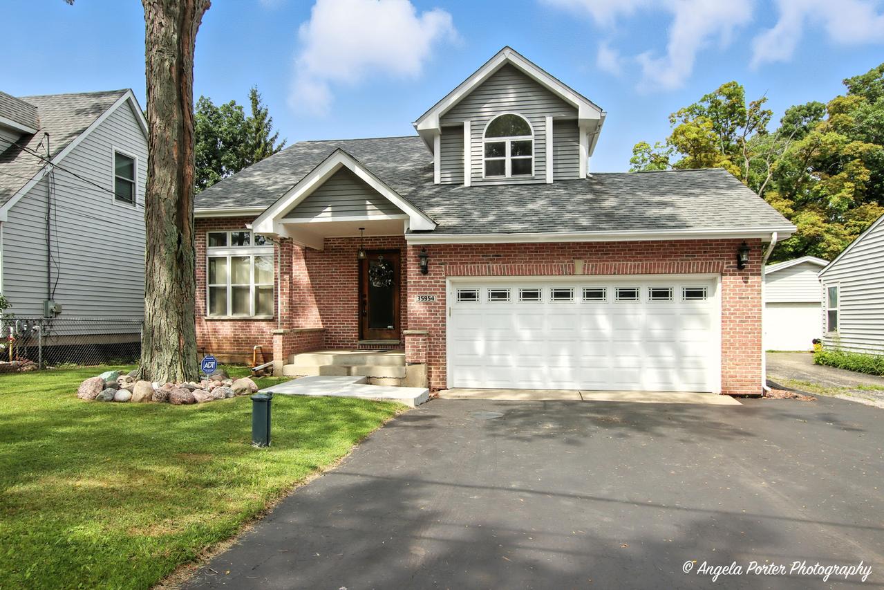35954 N Hunt Ave., Ingleside, IL 60041