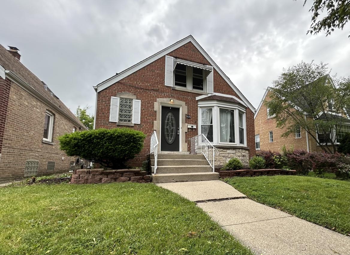 1636 N 75th Ave., Elmwood Park, IL 60707