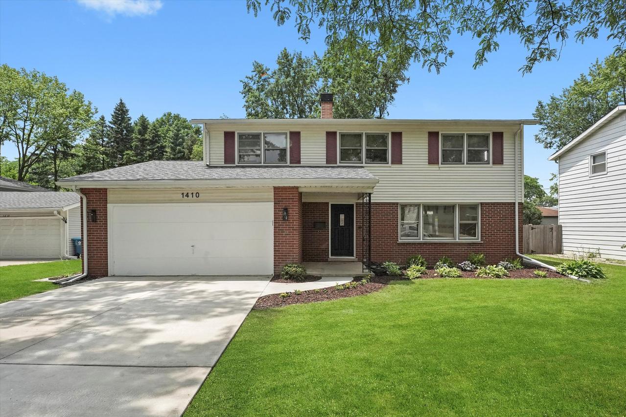 1410 S Cypress Dr., Mount Prospect, IL 60056
