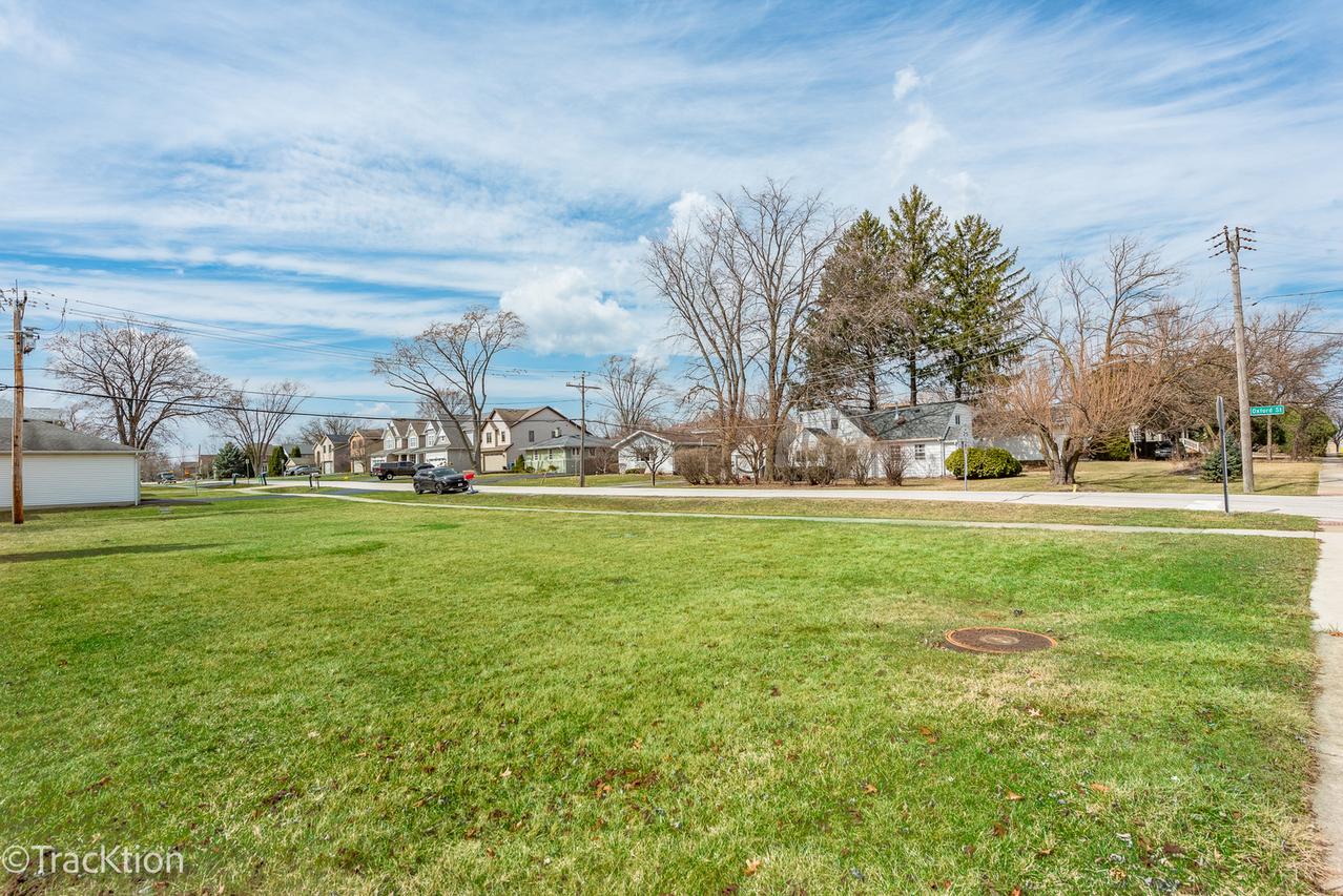 1003 Oxford St., Downers Grove, IL 60516