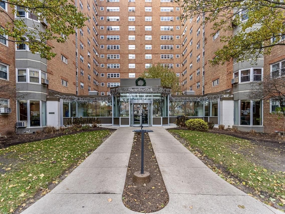 4960 N Marine Dr. #616, Chicago, IL 60640