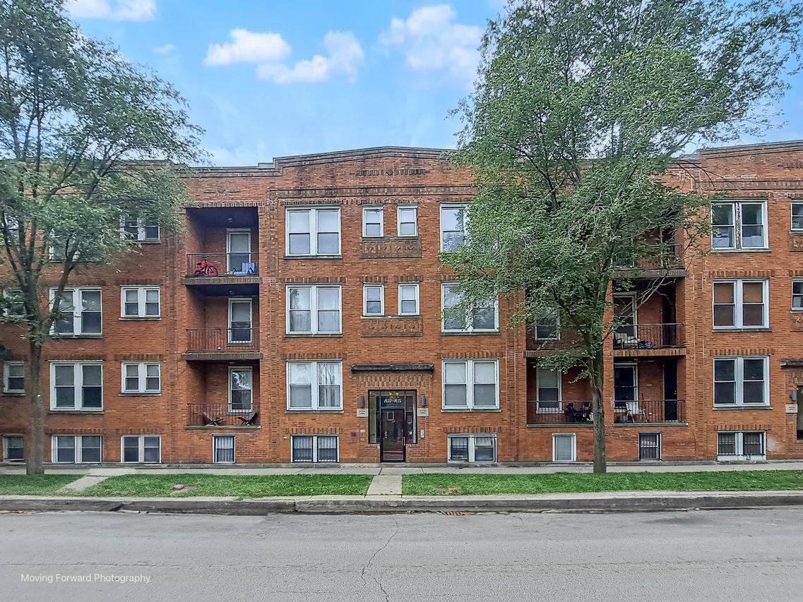 1423 E 68th St. #2, Chicago, IL 60637