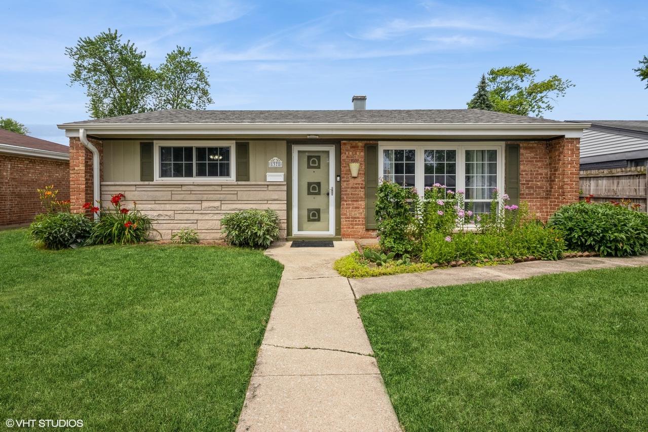 1378 Hirsch Ave., Calumet City, IL 60409