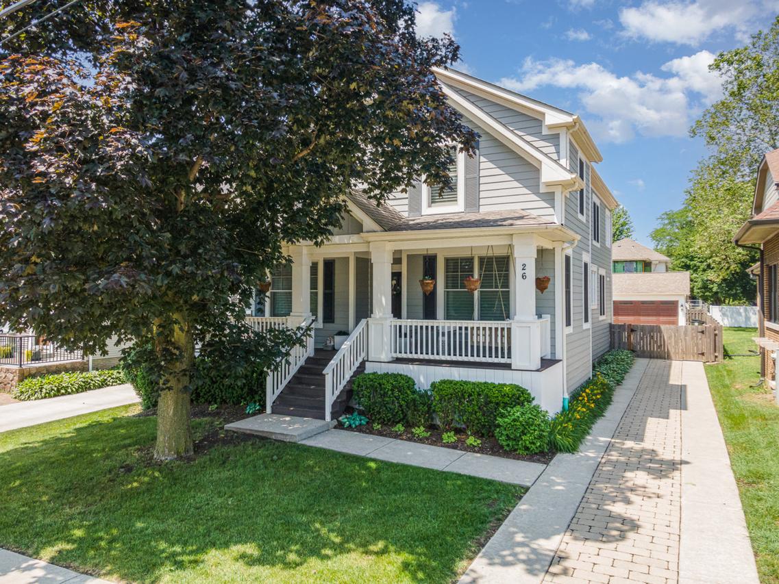 26 S Chestnut Ave., Arlington Heights, IL 60005