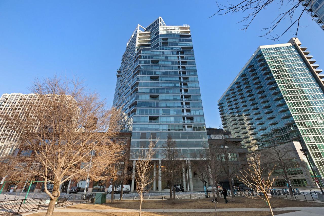 510 W Erie St. #508, Chicago, IL 60654