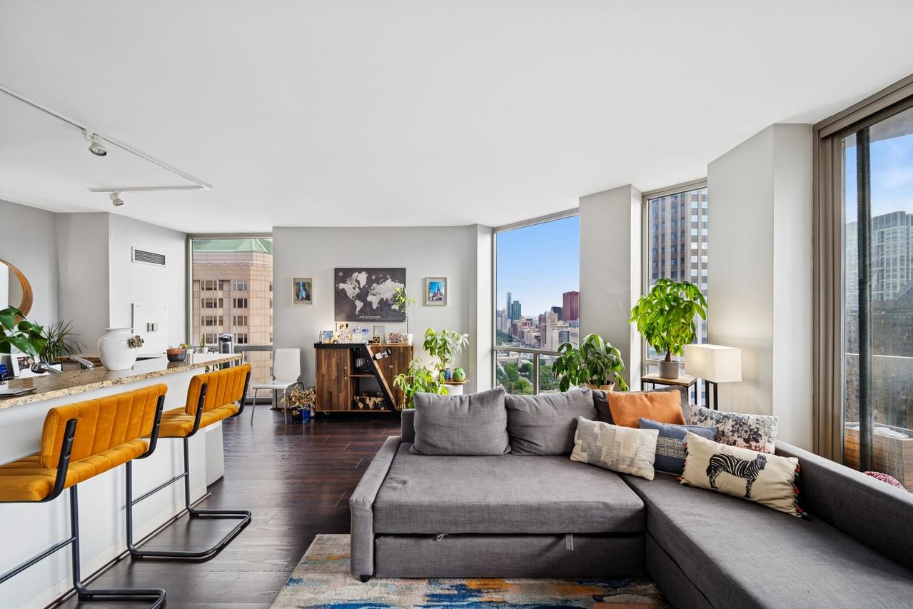222 N Columbus Dr. #3702, Chicago, IL 60601