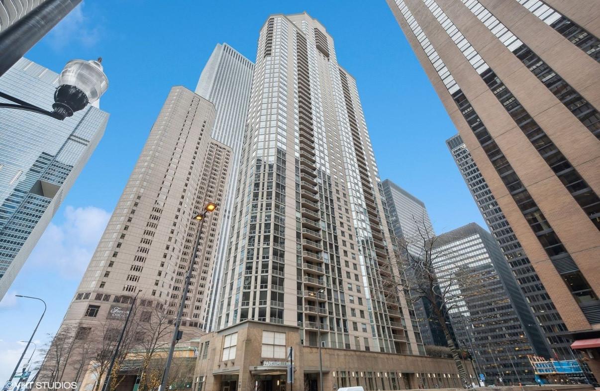 222 N Columbus Dr. #3702, Chicago, IL 60601