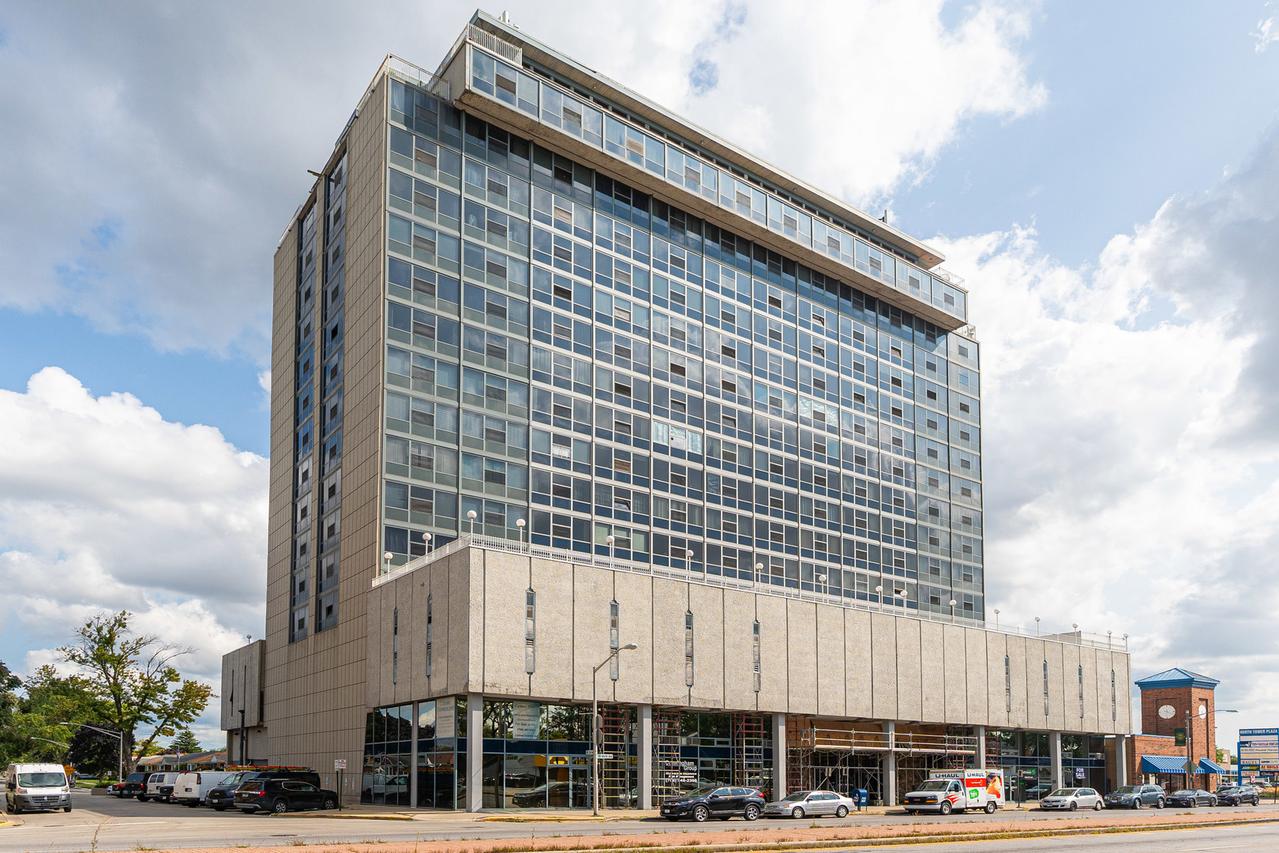 7234 W North Ave. #1608, Elmwood Park, IL 60707
