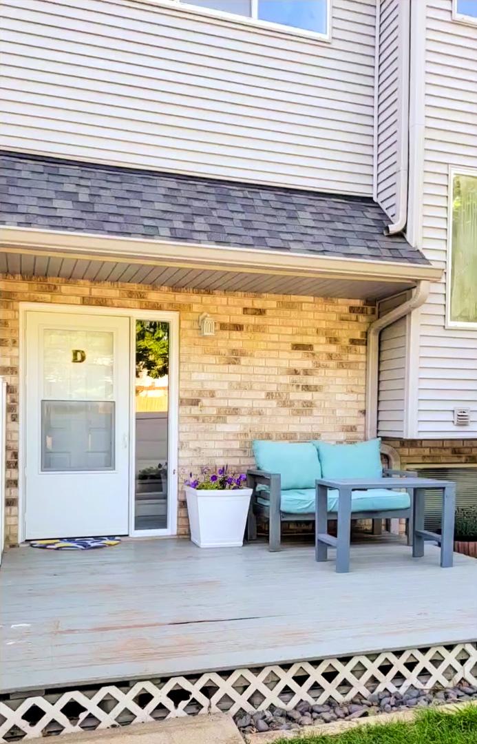392 Park Ridge Ln. #D, Aurora, IL 60504