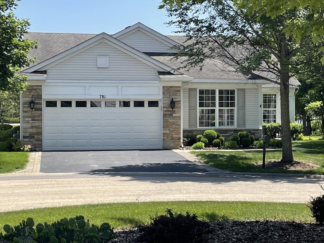 781 Pentwater Ct., Romeoville, IL 60446