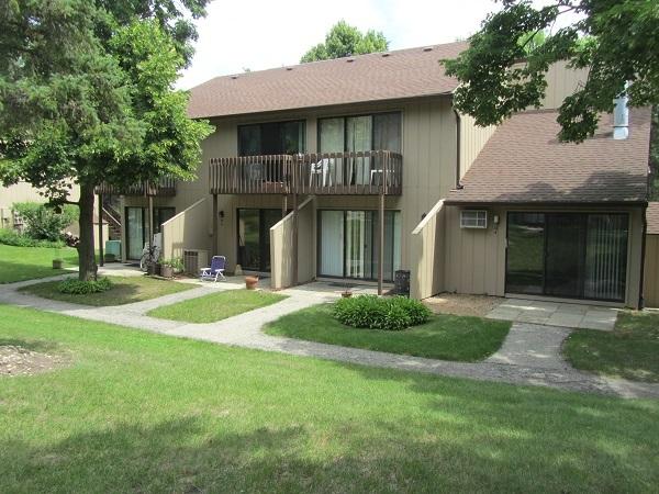 16 St. Thomas Colony #5, Fox Lake, IL 60020