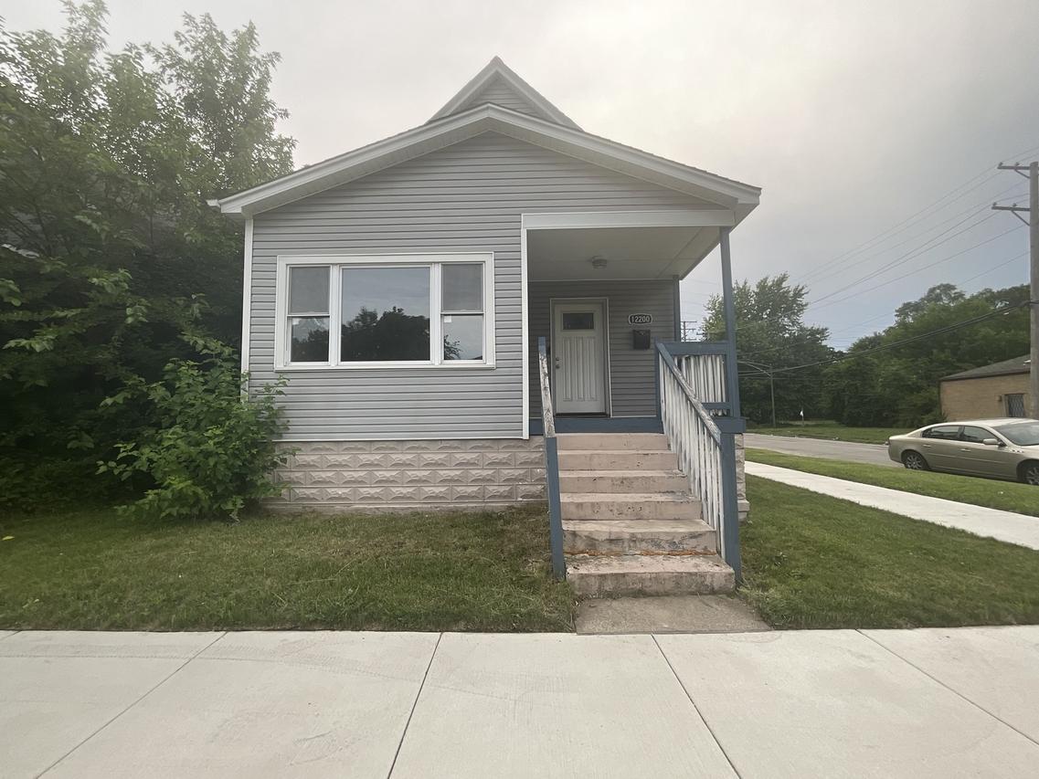 12200 S Lowe Ave., Chicago, IL 60628