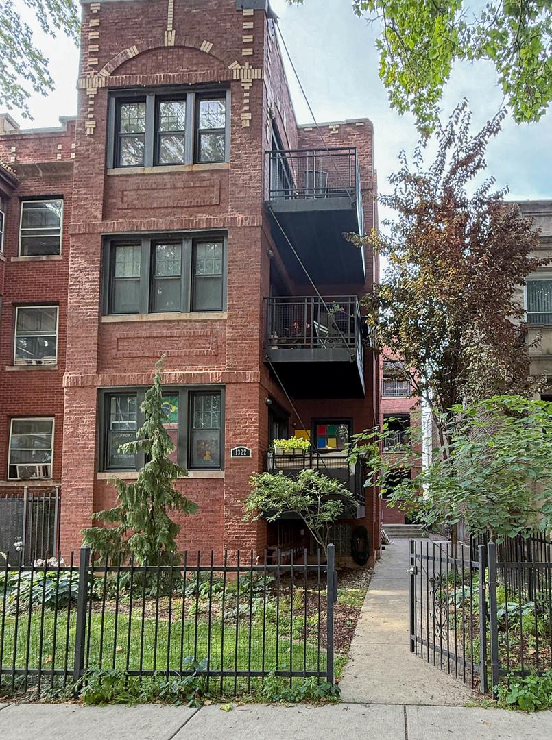 1322 W Winona St. #1N, Chicago, IL 60640
