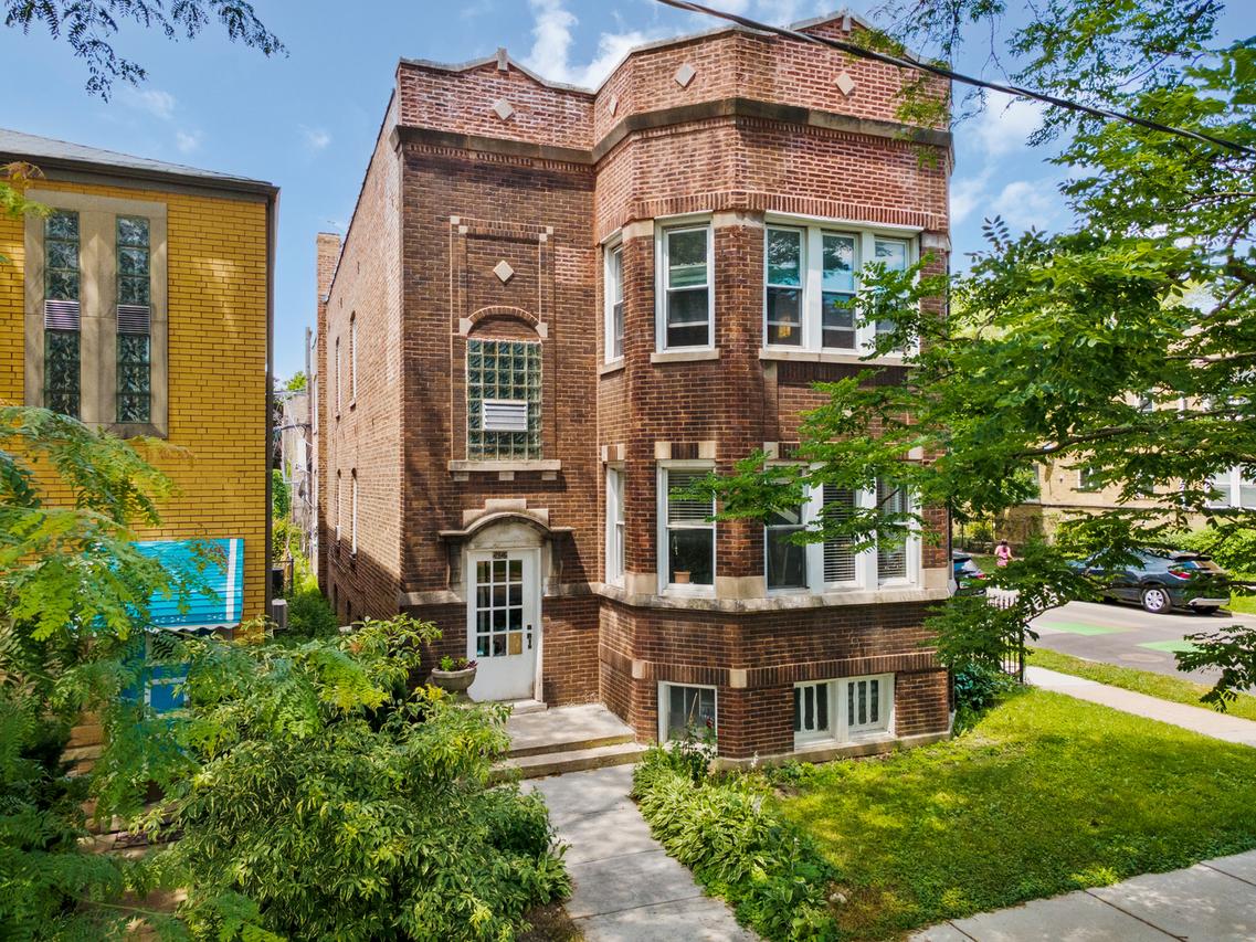 4946 N Mozart St., Chicago, IL 60625