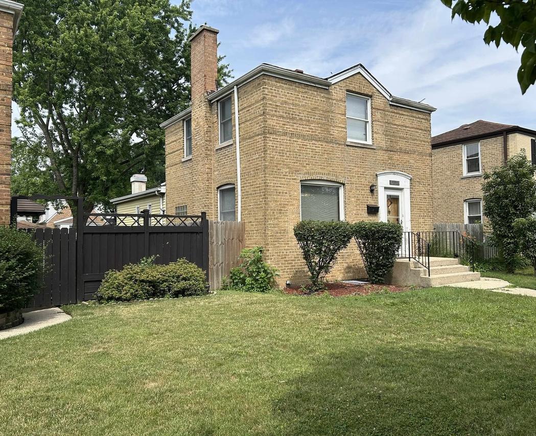 5110 N Newland Ave., Chicago, IL 60656