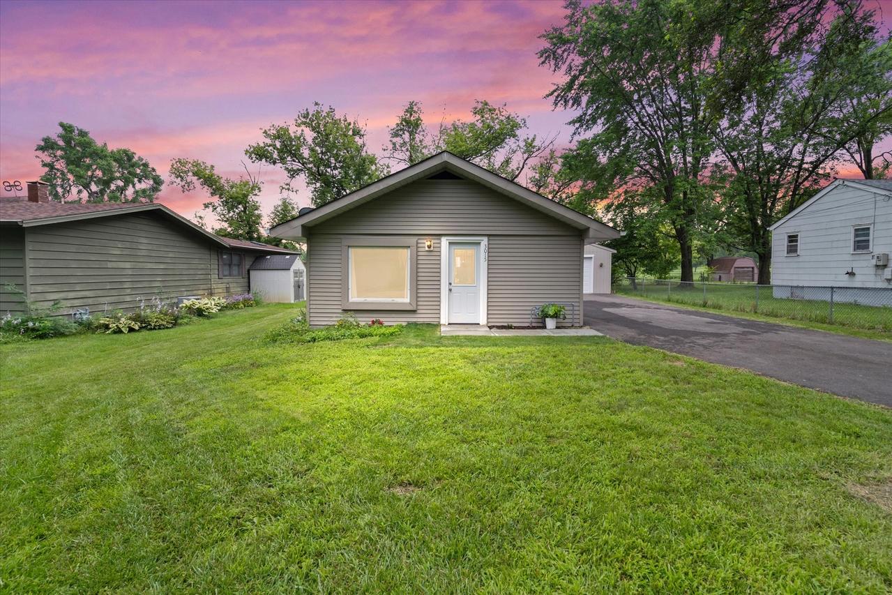 3015 Virginia Ave., Mchenry, IL 60050
