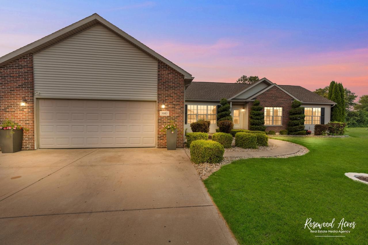 3083 Deer Run Dr., Kankakee, IL 60901