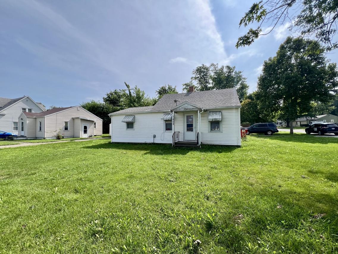 1402 N Harris Ave., Champaign, IL 61820