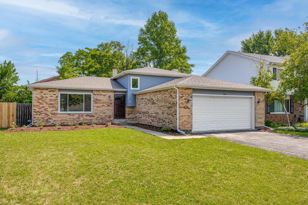 166 N Canyon Dr., Bolingbrook, IL 60490