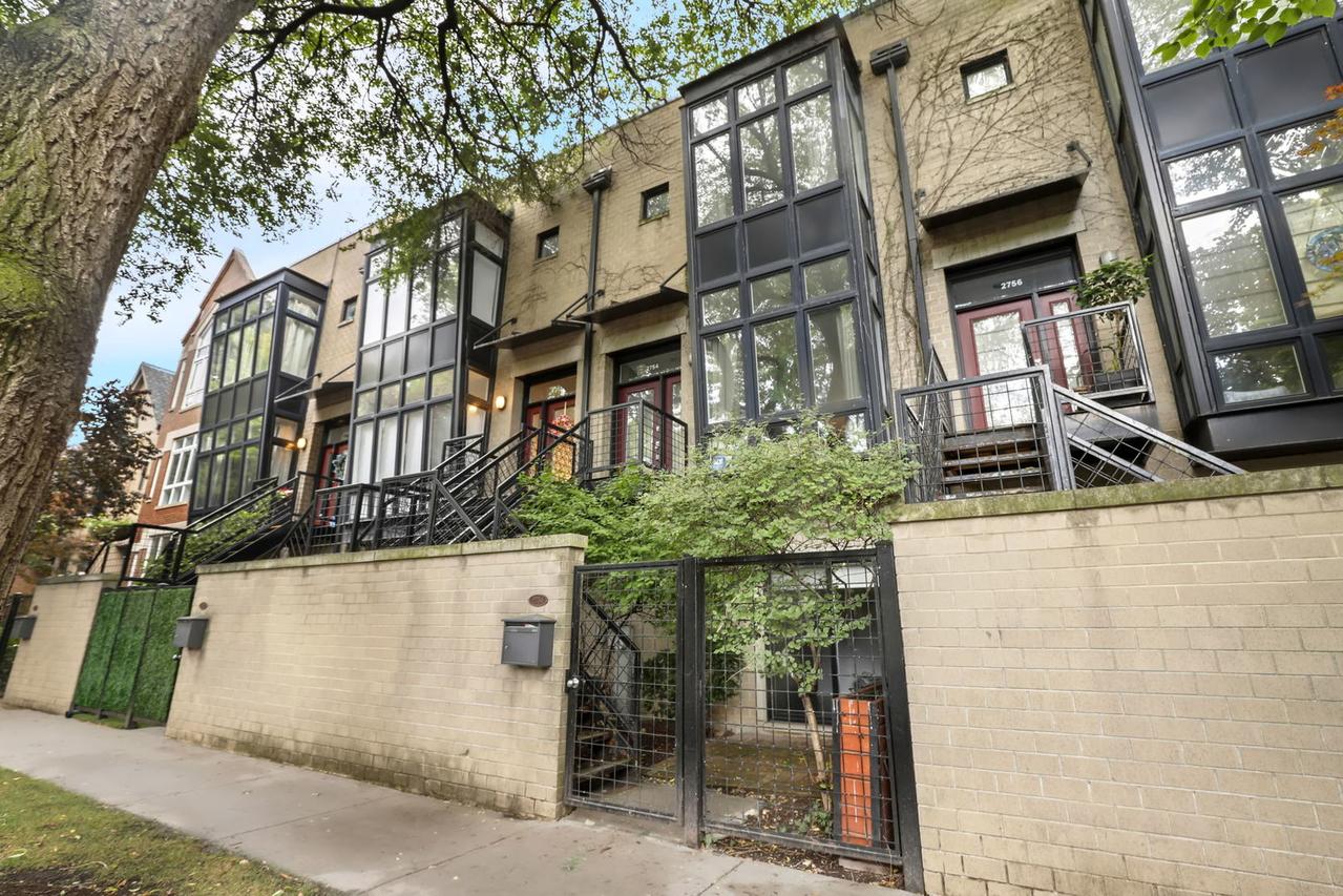 2754 N Paulina St., Chicago, IL 60614