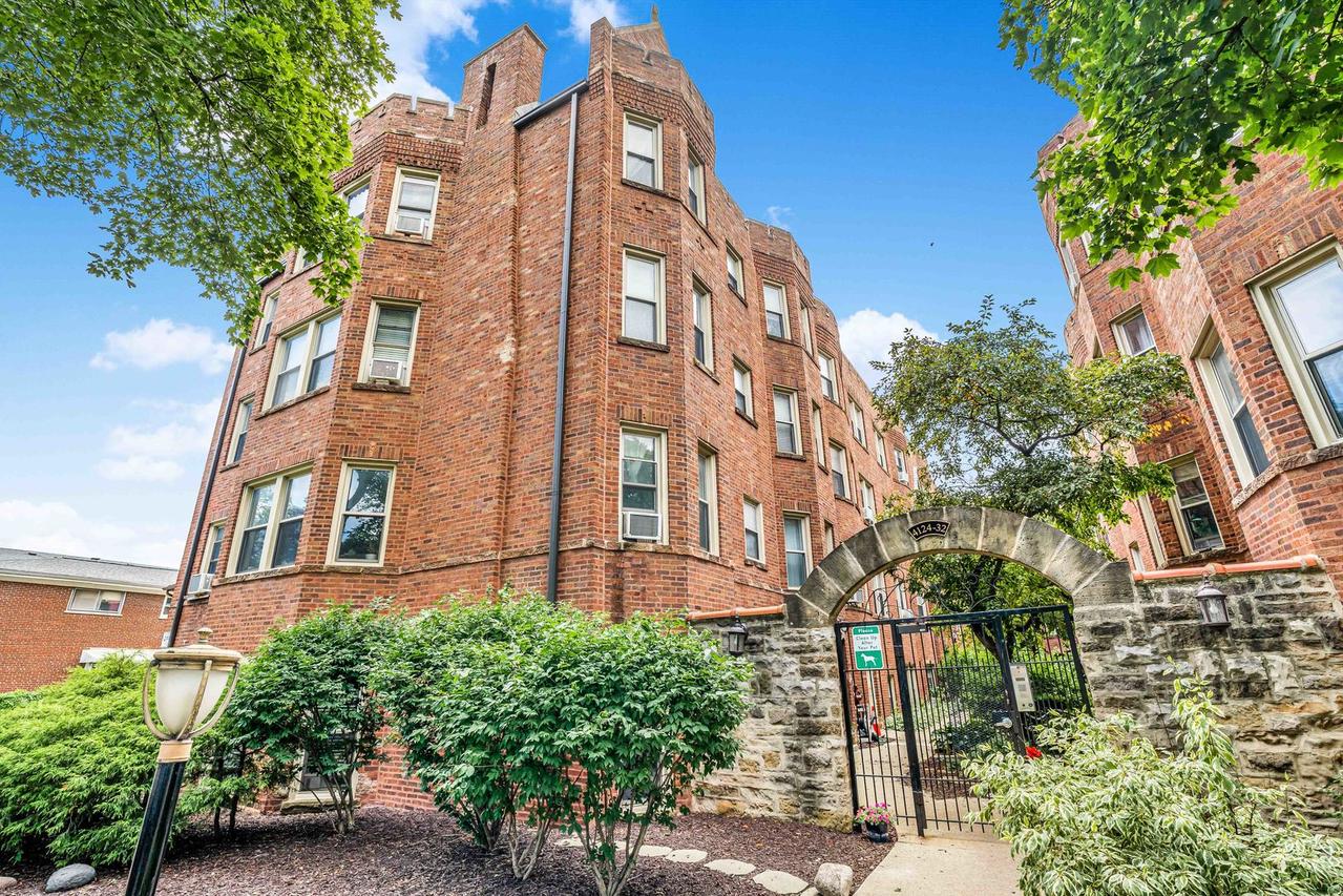 4126 N Kedvale Ave. #302, Chicago, IL 60641
