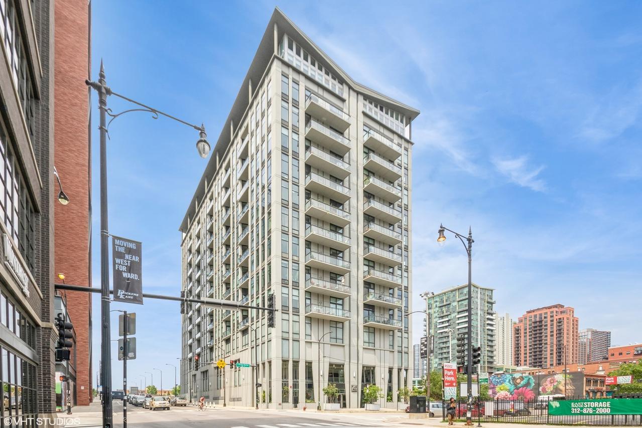 740 W Fulton St. #1202, Chicago, IL 60661