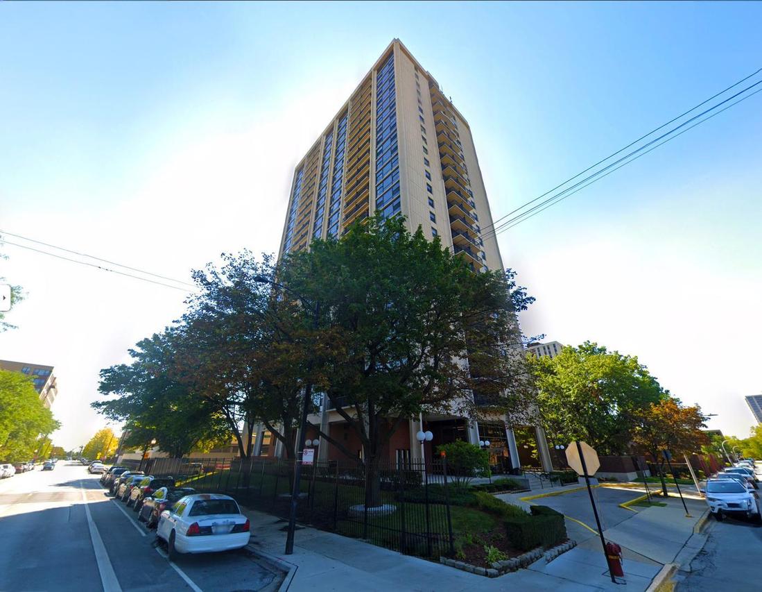 2605 S Indiana Ave. #402, Chicago, IL 60616