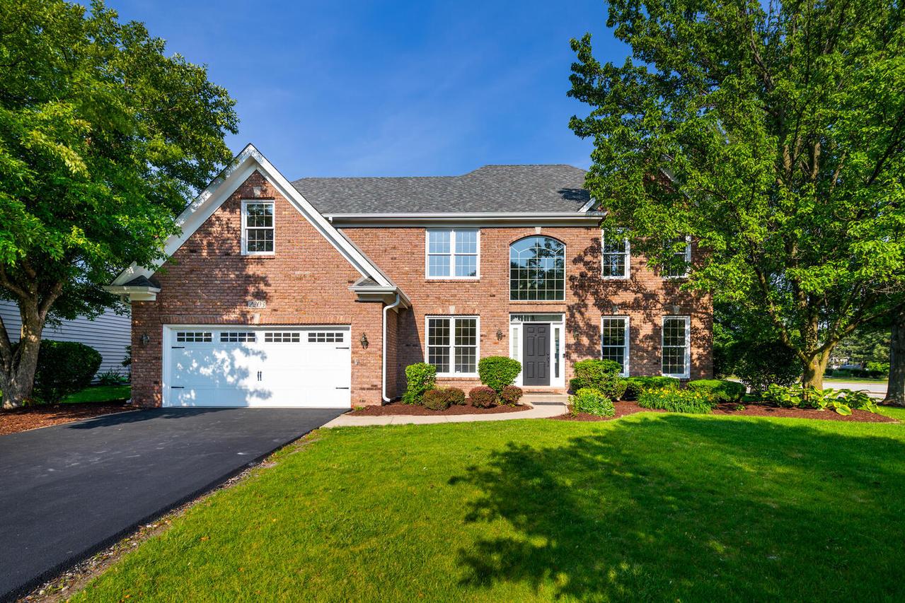 2203 Fox Boro Ln., Naperville, IL 60564