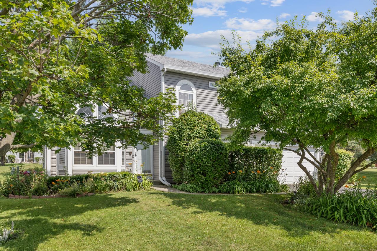 36077 N Bridlewood Ave., Gurnee, IL 60031