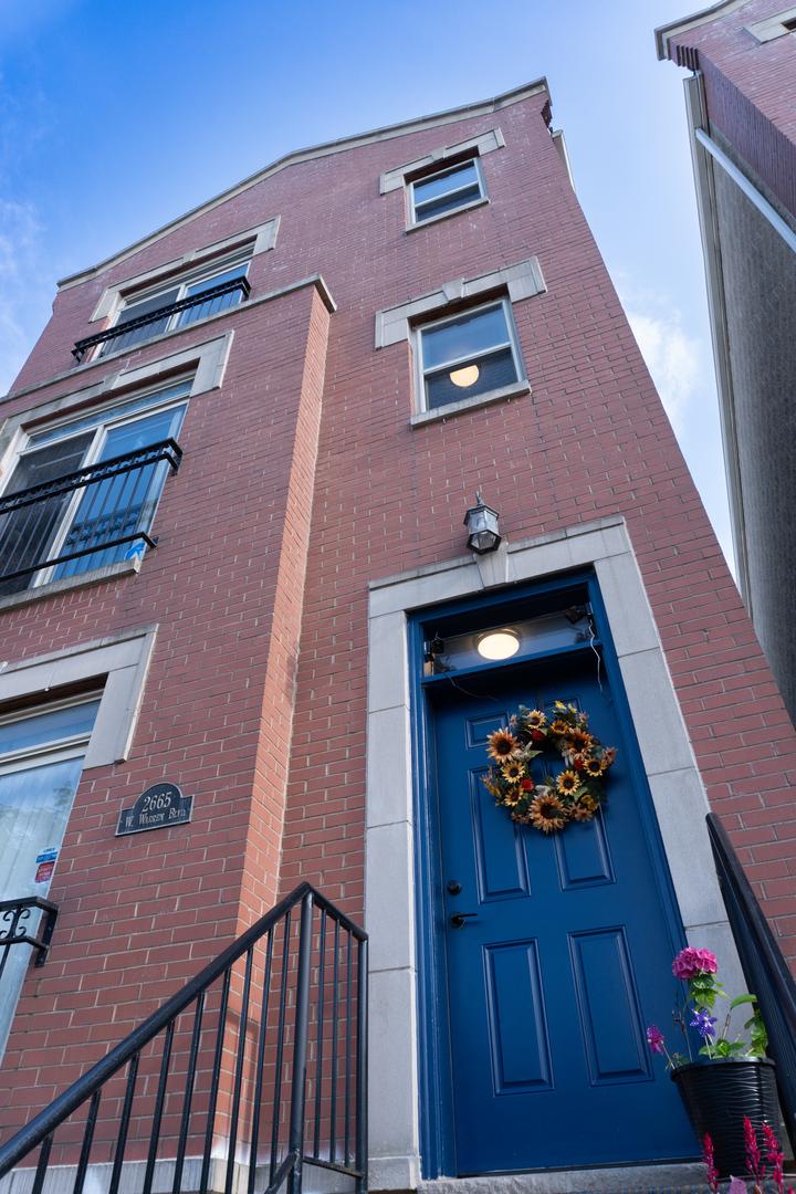 2665 W Warren Blvd. #3, Chicago, IL 60612
