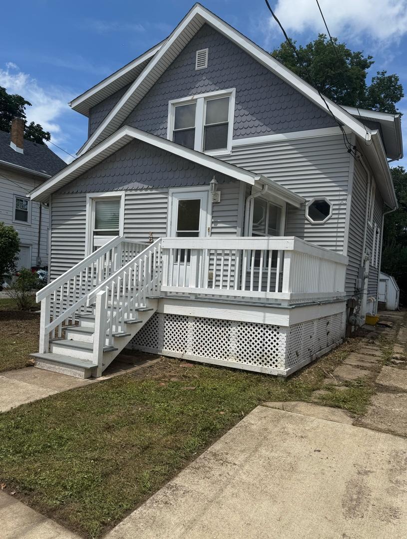 1604 W Washington St., Champaign, IL 61821