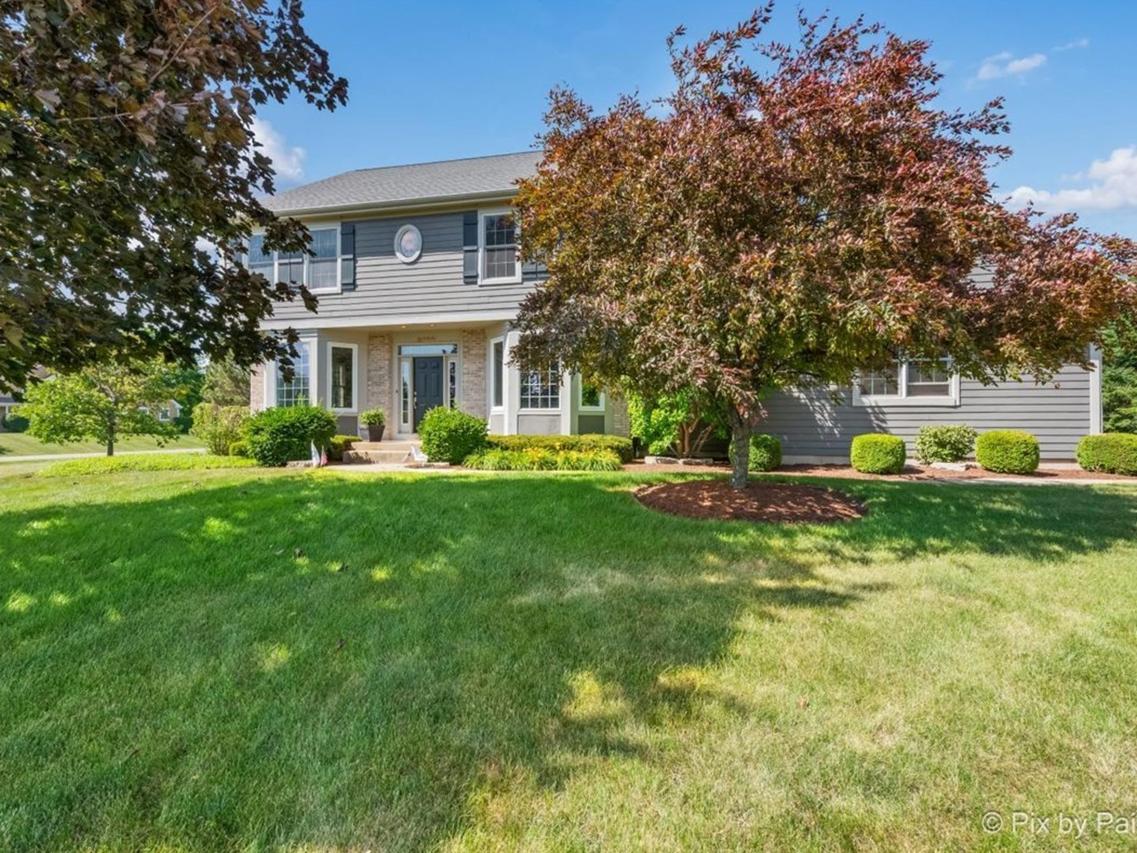 8980 Bardwell Ln., Lakewood, IL 60014