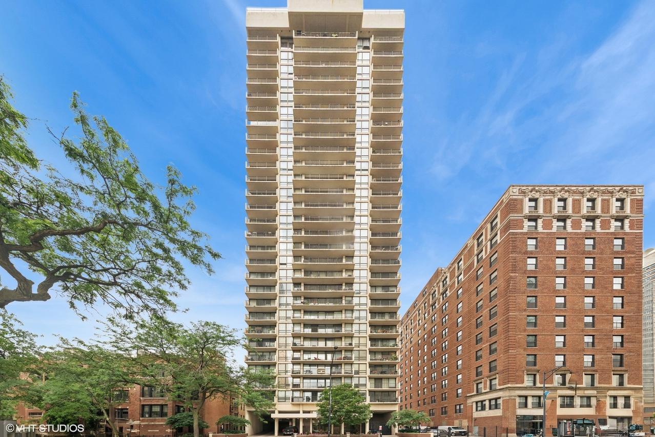 3150 N Sheridan Rd. #23C, Chicago, IL 60657