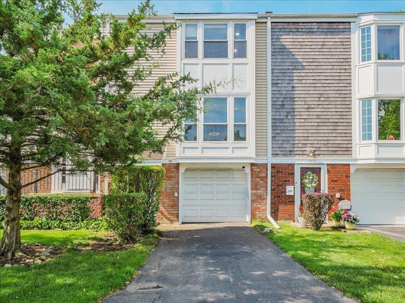 1968 Holbrook Ln., Hoffman Estates, IL 60169