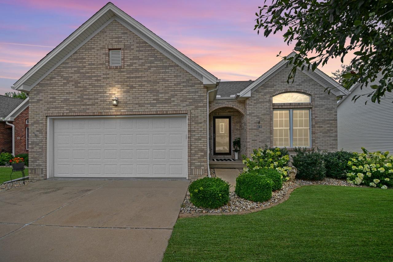 3 Crista Ann Ct., Bloomington, IL 61704