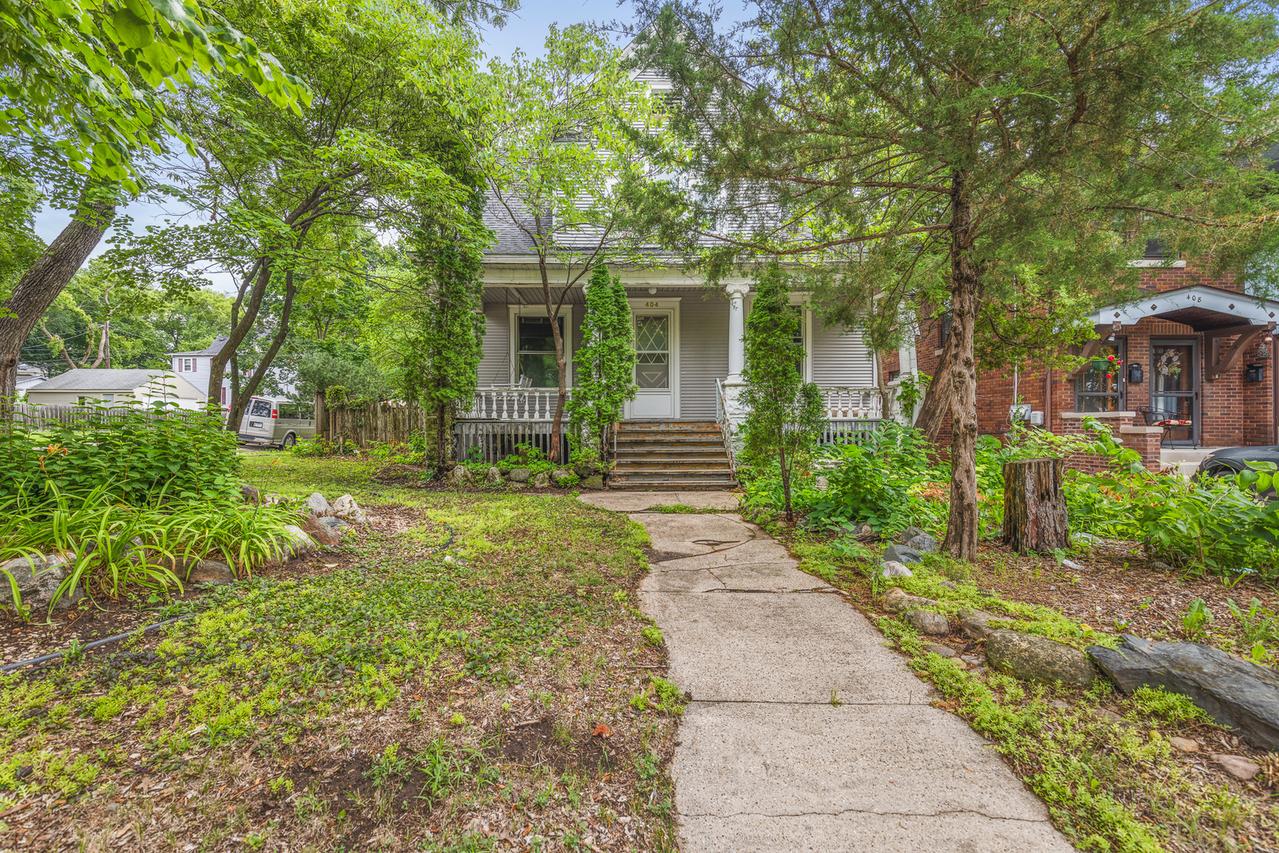 404 S Chicago Ave., Rockford, IL 61104