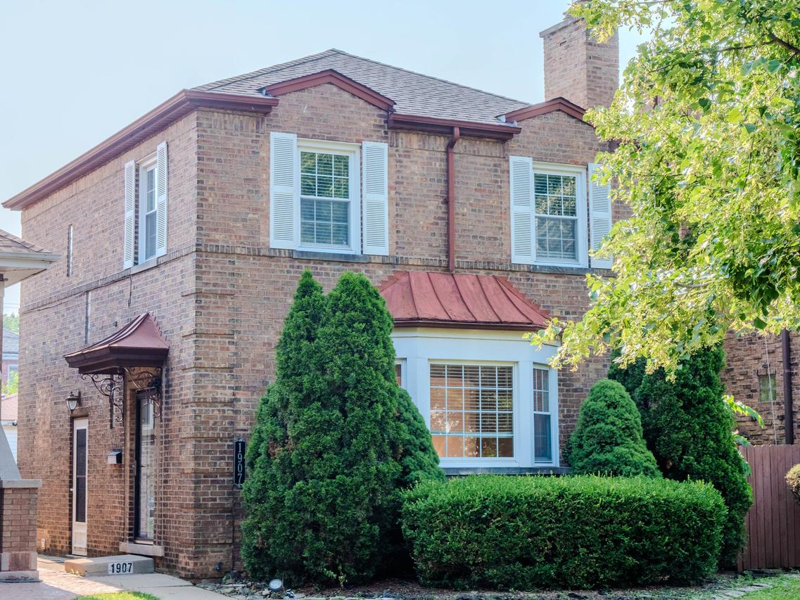 1907 N Rutherford Ave., Chicago, IL 60707