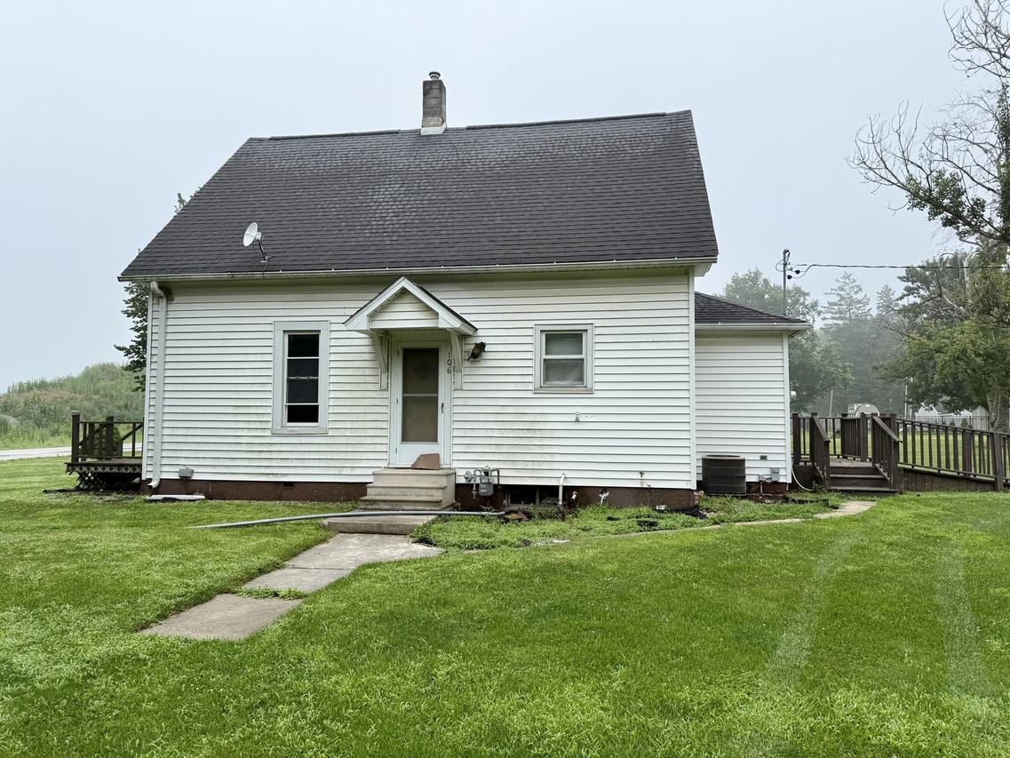 106 N Olive St., Royal, IL 61871
