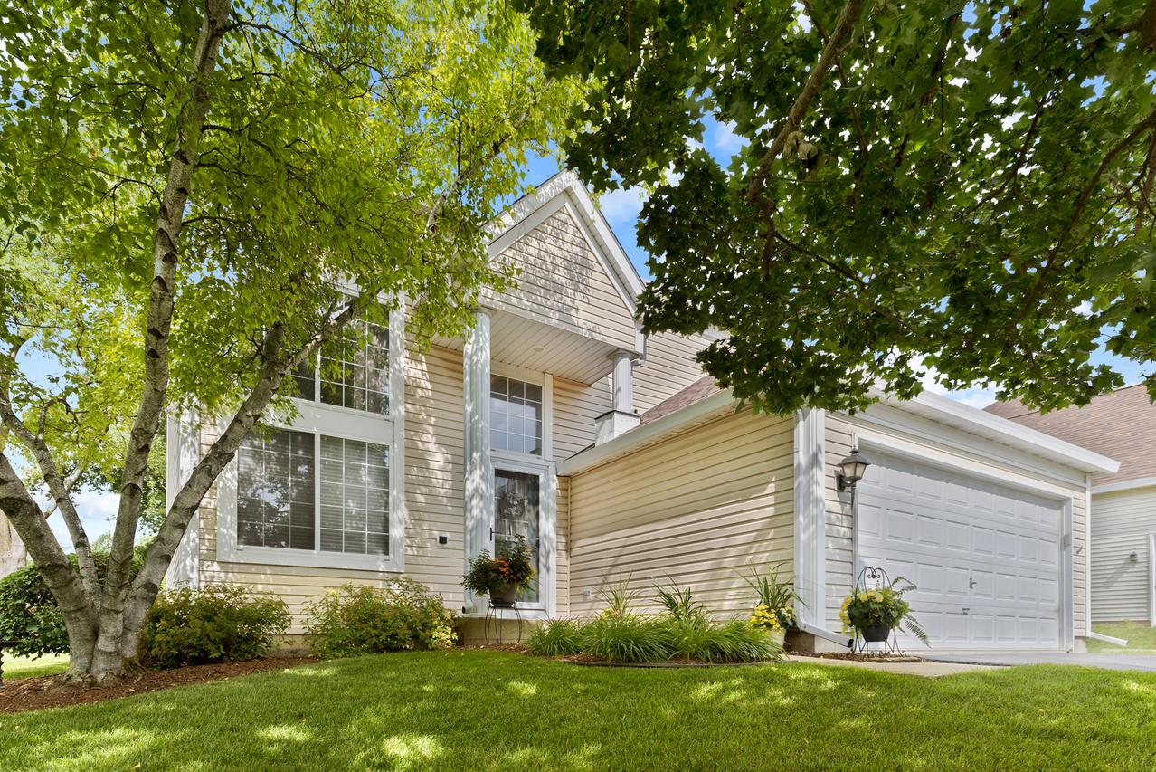 410 Briarwood Ln., Algonquin, IL 60102