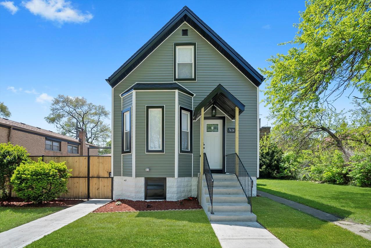 7414 S Aberdeen St., Chicago, IL 60621