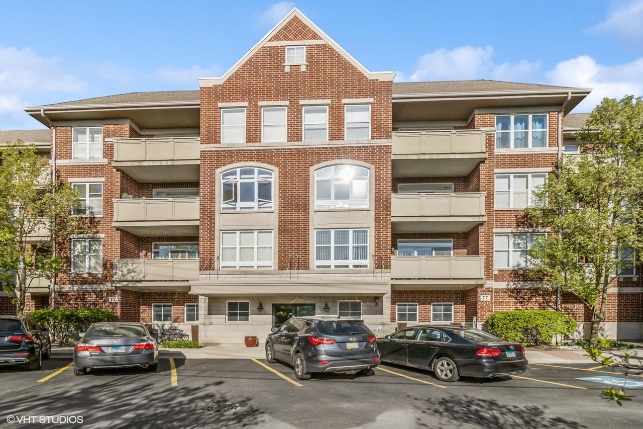 77 N Quentin Rd. #401, Palatine, IL 60067